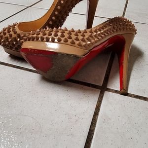 Beige leather peep toe spike pumps